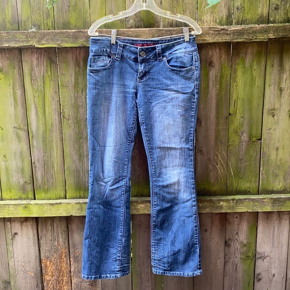 Bongo flirty bootcut sz. 7